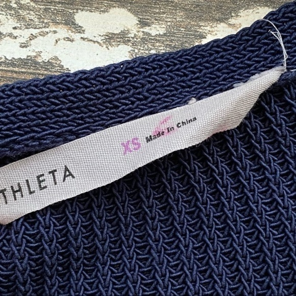 Athleta Highline Navy V-Neck Sweater Tunic - Picture 8 of 10
